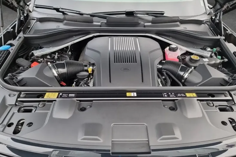 Land Rover Range Rover din 2024 cu 14.350 km - oferta LAN118706 - foto 11