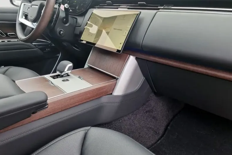 Land Rover Range Rover din 2024 cu 14.350 km - oferta LAN118706 - foto 16