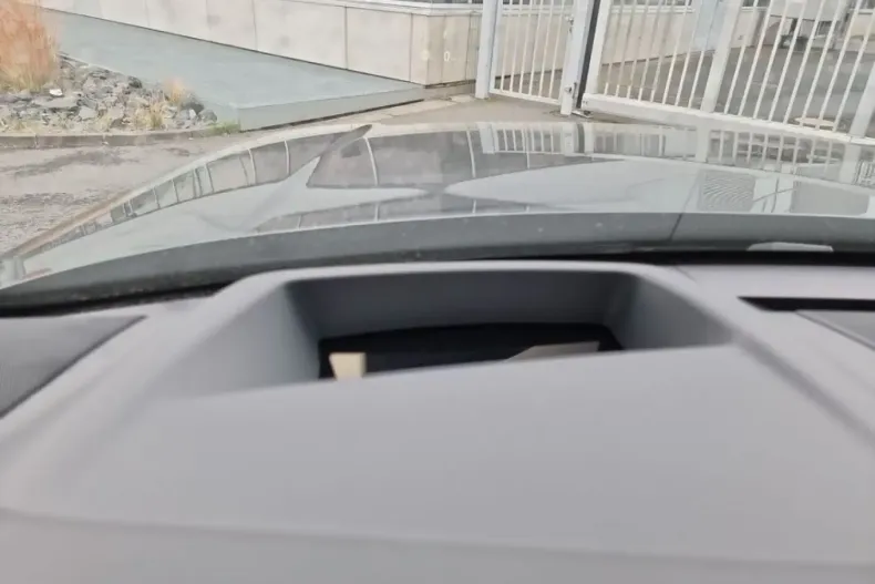 Land Rover Range Rover din 2024 cu 14.350 km - oferta LAN118706 - foto 33