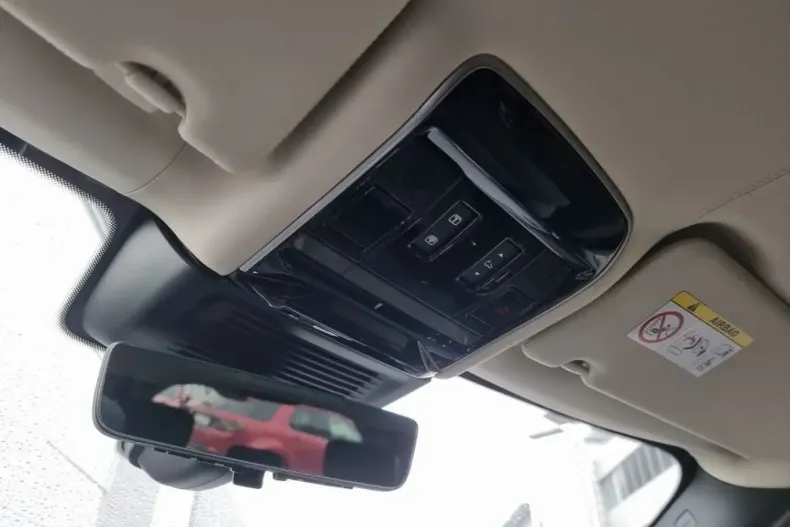 Land Rover Range Rover din 2024 cu 14.350 km - oferta LAN118706 - foto 41