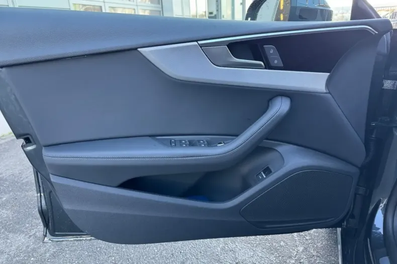 Audi A5 din 2025 cu 4.900 km - oferta AUD118707 - foto 7