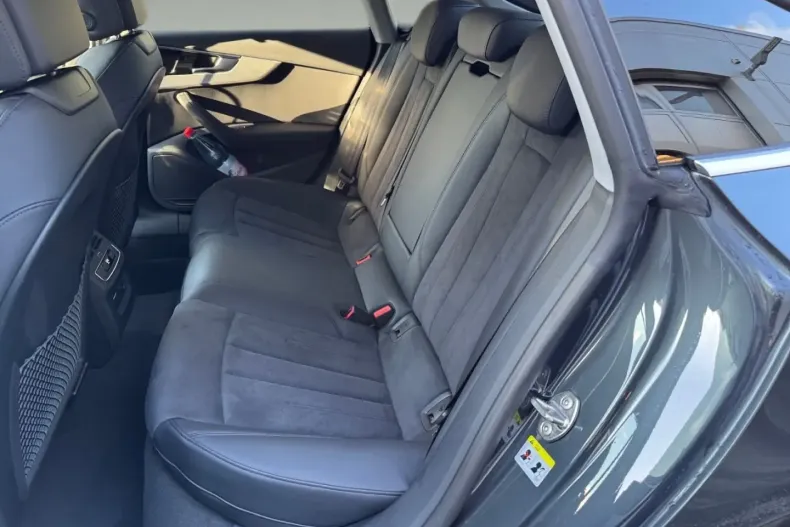 Audi A5 din 2025 cu 4.900 km - oferta AUD118707 - foto 12