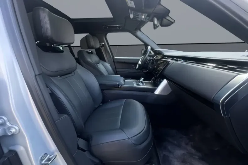 Land Rover Range Rover din 2023 cu 10.300 km - oferta LAN118708 - foto 3