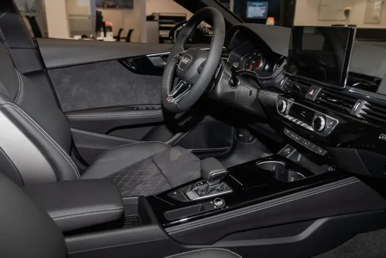 Audi A5 din 2025 cu 2.350 km - oferta AUD118709 - foto 16