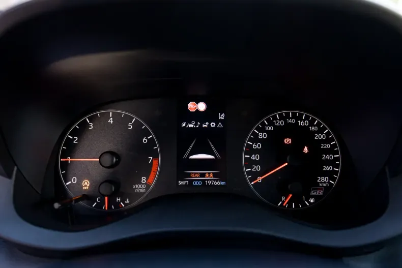 Toyota Yaris din 2021 cu 19.900 km - oferta TOY118710 - foto 30