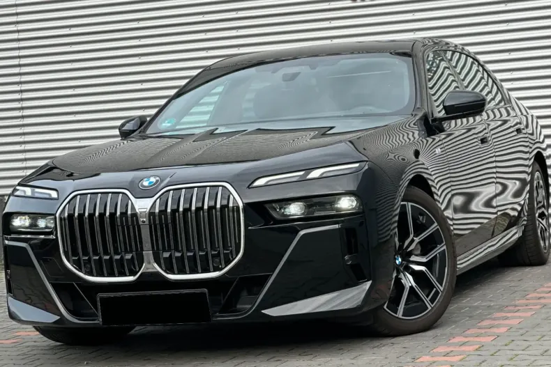 BMW 740 din 2023 cu 26.500 km - oferta BMW118718 - foto 2