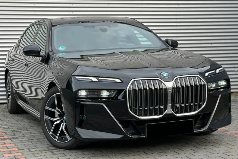 BMW 740 din 2023 cu 26.500 km - oferta BMW118718 - foto 3