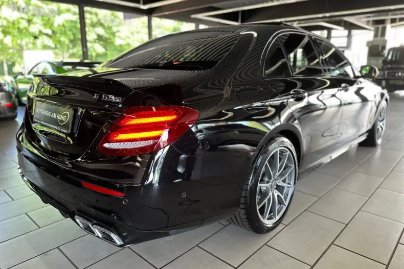 Mercedes-Benz E 63 AMG din 2020 cu 23.487 km - oferta MER118719 - foto 6