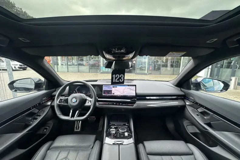 BMW 520 din 2023 cu 25.000 km - oferta BMW118725 - foto 11