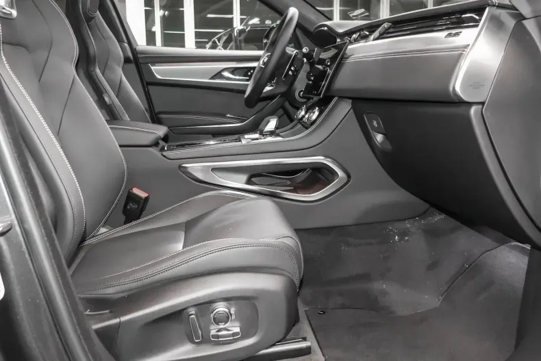 Jaguar F-Pace din 2024 cu 6.000 km - oferta JAG118746 - foto 3