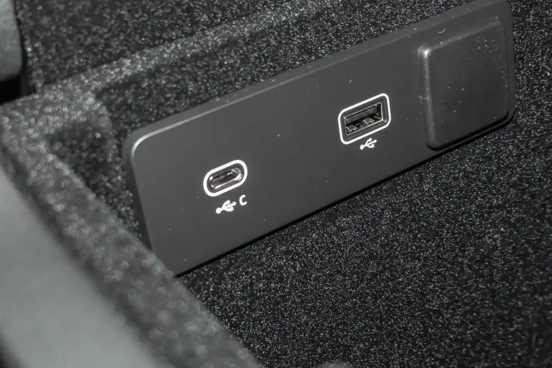 Jaguar F-Pace din 2024 cu 6.000 km - oferta JAG118746 - foto 16