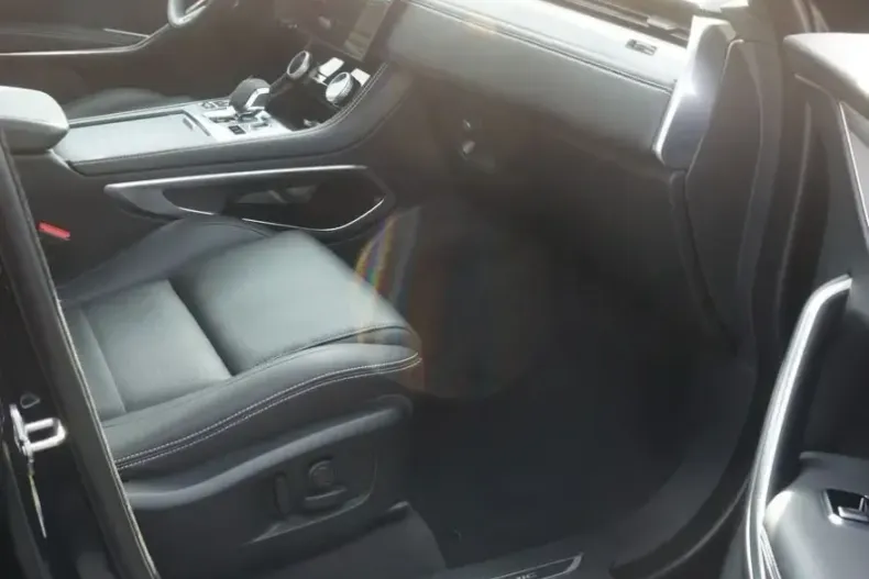 Jaguar F-Pace din 2023 cu 23.660 km - oferta JAG118751 - foto 24