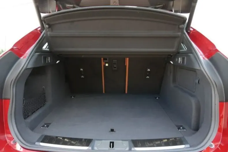 Jaguar F-Pace din 2023 cu 32.500 km - oferta JAG118761 - foto 6