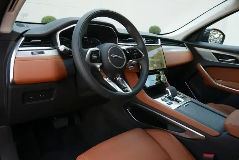 Jaguar F-Pace din 2023 cu 32.500 km - oferta JAG118761 - foto 7