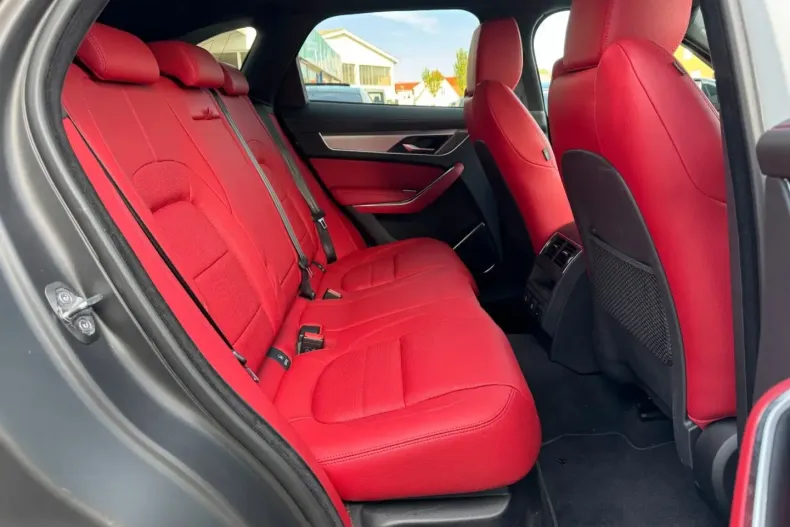 Jaguar F-Pace din 2022 cu 62.900 km - oferta JAG118765 - foto 13