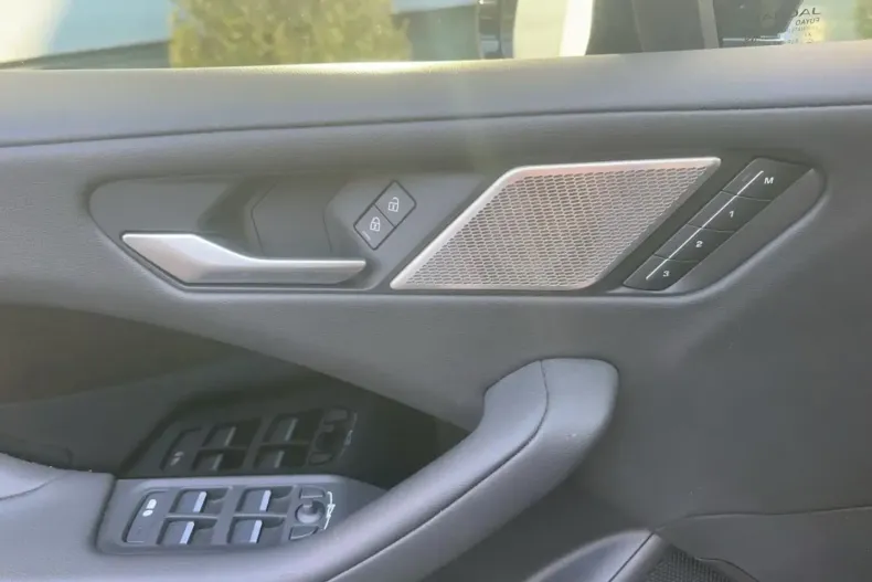 Jaguar I-Pace din 2022 cu 39.990 km - oferta JAG118780 - foto 13