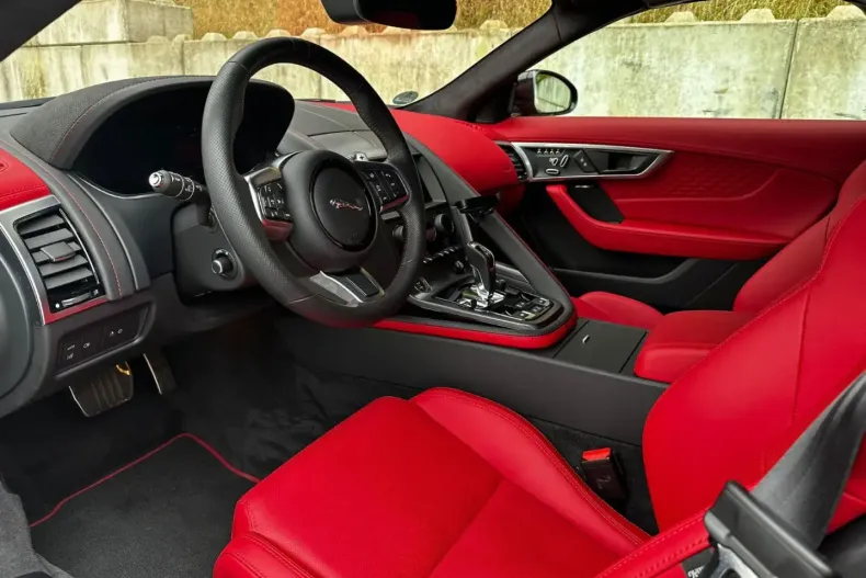 Jaguar F-Type din 2023 cu 9.500 km - oferta JAG118783 - foto 4