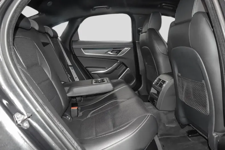 Jaguar XF din 2023 cu 70.226 km - oferta JAG118794 - foto 5