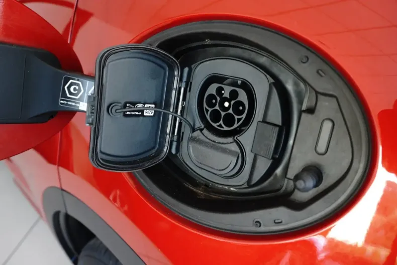 Jaguar E-Pace din 2021 cu 36.000 km - oferta JAG118800 - foto 8