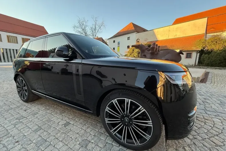 Land Rover Range Rover din 2023 cu 9.940 km - oferta LAN118805 - foto 1