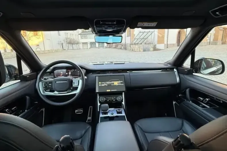 Land Rover Range Rover din 2023 cu 9.940 km - oferta LAN118805 - foto 10