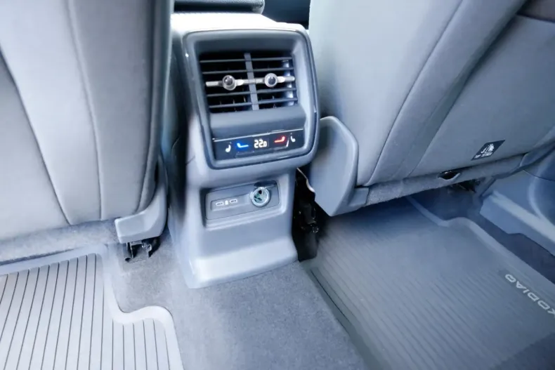 Skoda Kodiaq din 2024 cu 18.610 km - oferta SKO118822 - foto 11