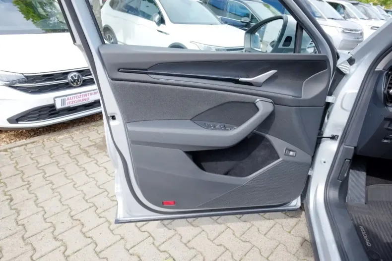 Skoda Kodiaq din 2024 cu 18.610 km - oferta SKO118822 - foto 14