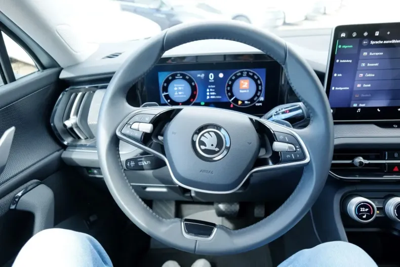 Skoda Kodiaq din 2024 cu 18.610 km - oferta SKO118822 - foto 17