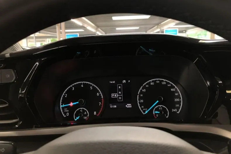 Ford Tourneo din 2024 cu 13.138 km - oferta FOR118841 - foto 9