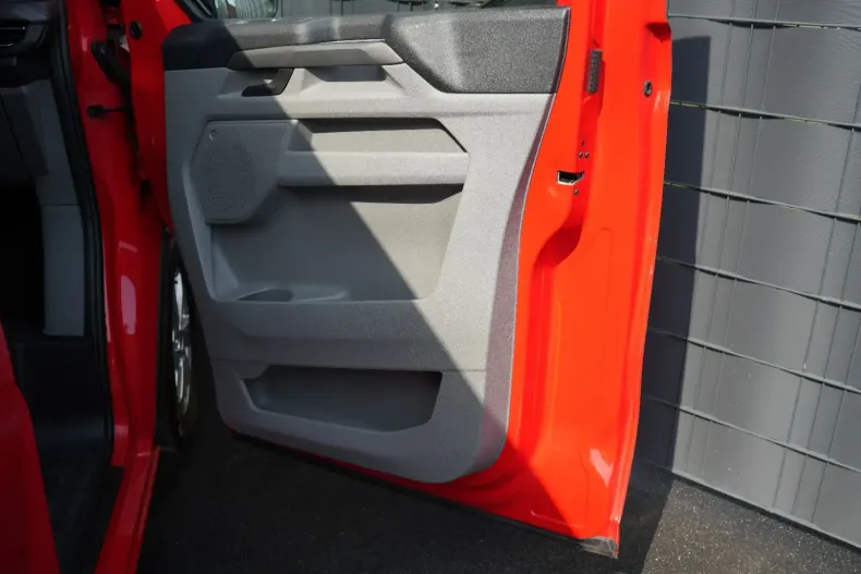 Ford Tourneo Custom din 2024 cu 26.283 km - oferta FOR118842 - foto 14