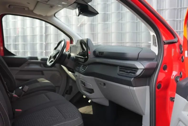 Ford Tourneo Custom din 2024 cu 26.283 km - oferta FOR118842 - foto 16