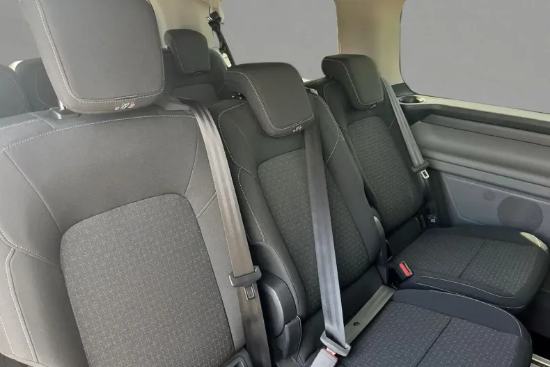 Ford Tourneo Custom din 2024 cu 17.155 km - oferta FOR118844 - foto 8