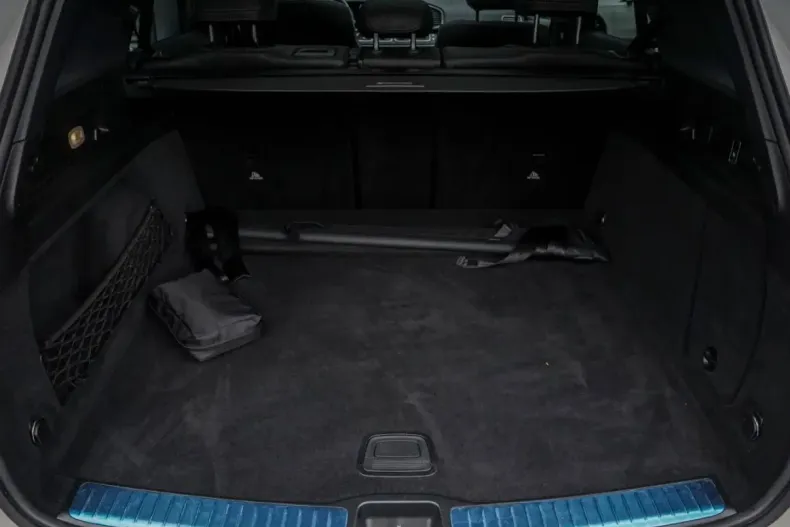 Mercedes-Benz GLE 580 din 2024 cu 11.400 km - oferta MER118848 - foto 6