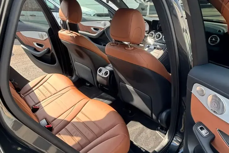 Mercedes-Benz GLC 300 din 2022 cu 44.400 km - oferta MER118854 - foto 20