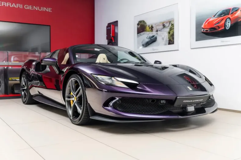 Ferrari 296 GTS din 2024 cu 4.700 km - oferta FER118865 - foto 1