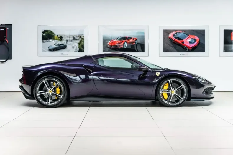 Ferrari 296 GTS din 2024 cu 4.700 km - oferta FER118865 - foto 8