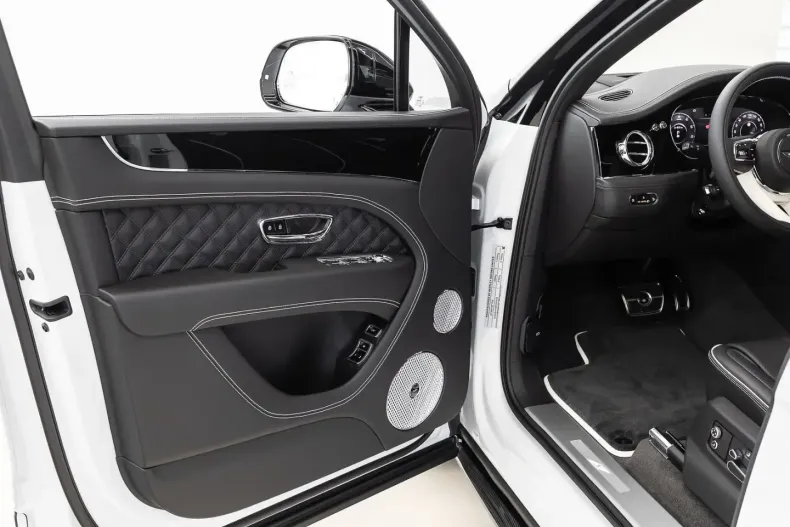 Bentley Bentayga din 2024 cu 6.900 km - oferta BEN118867 - foto 14