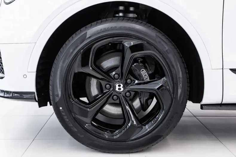 Bentley Bentayga din 2024 cu 6.900 km - oferta BEN118867 - foto 17