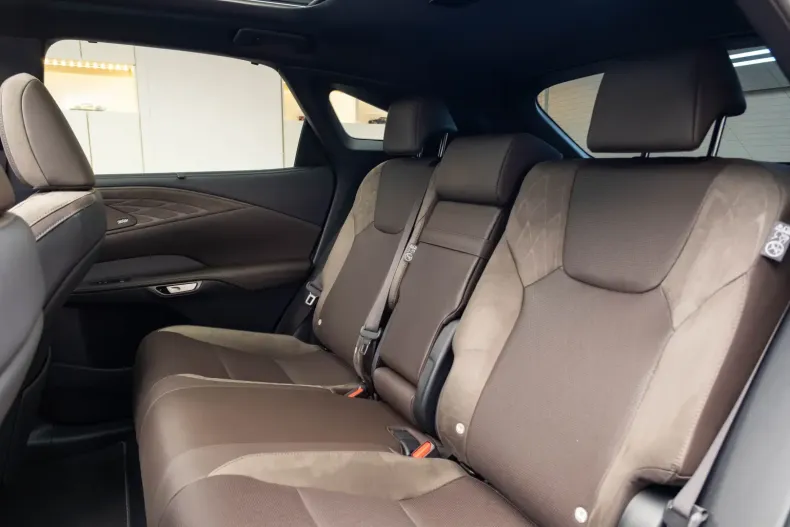 Lexus RX 450 din 2025 cu 8 km - oferta LEX118870 - foto 16