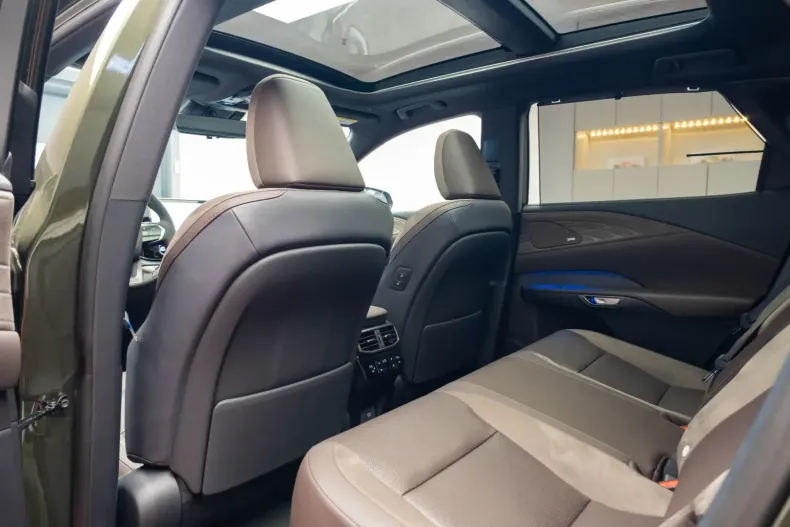 Lexus RX 450 din 2025 cu 8 km - oferta LEX118875 - foto 16