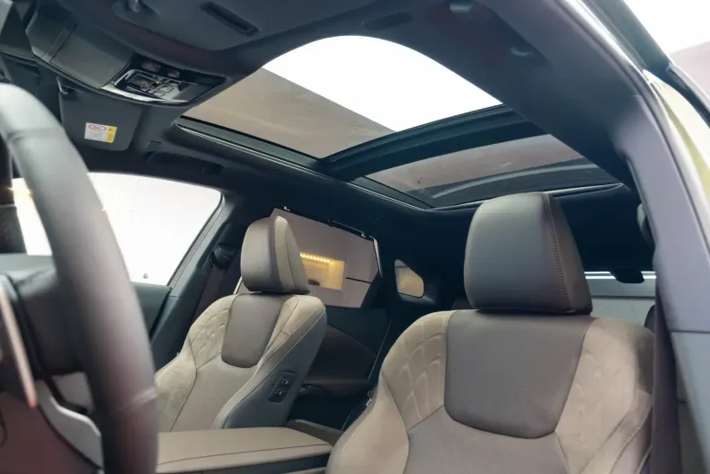 Lexus RX 450 din 2025 cu 8 km - oferta LEX118875 - foto 33