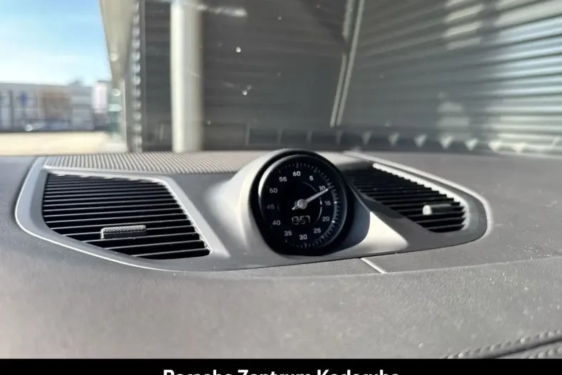 Porsche Cayenne din 2023 cu 15.990 km - oferta POR118876 - foto 24