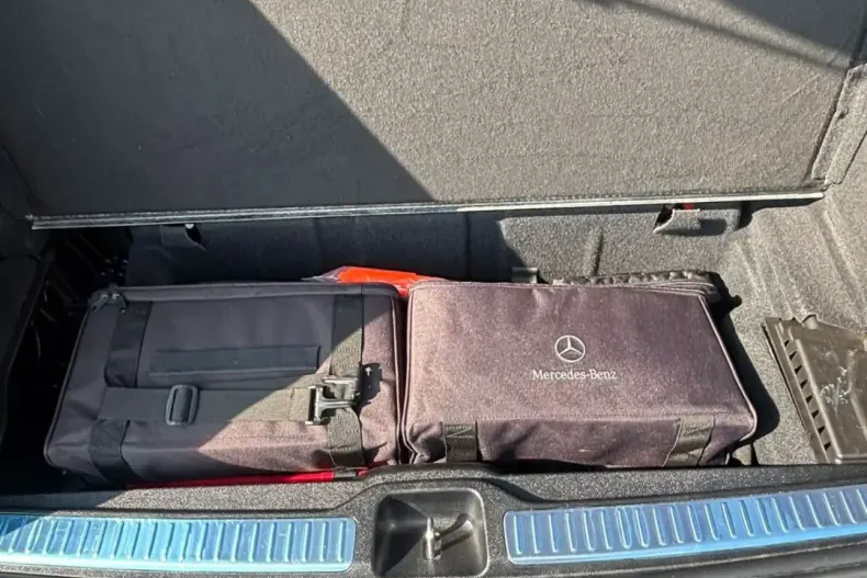 Mercedes-Benz GLC 300 din 2022 cu 44.400 km - oferta MER118881 - foto 24