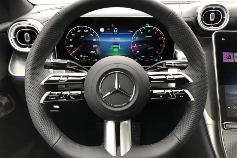 Mercedes-Benz GLC 200 din 2025 cu 14.927 km - oferta MER118888 - foto 9