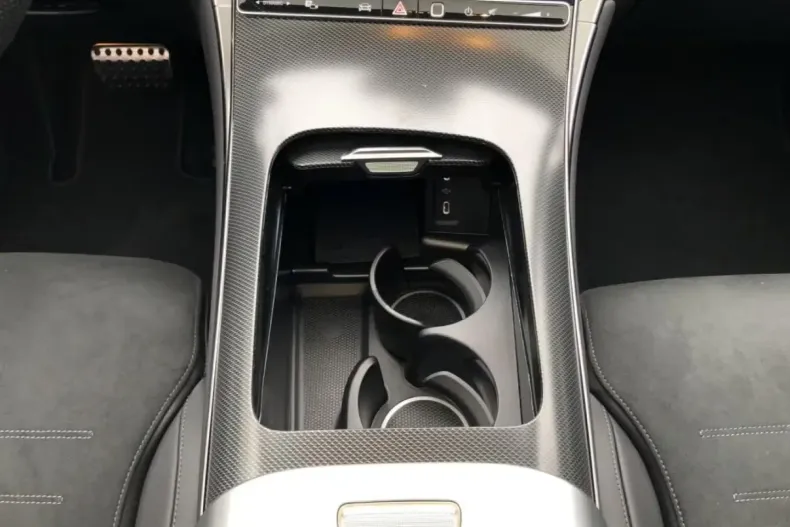 Mercedes-Benz GLC 200 din 2025 cu 14.927 km - oferta MER118888 - foto 10