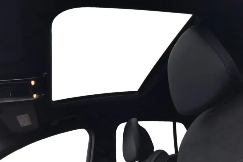 Mercedes-Benz GLC 200 din 2025 cu 14.927 km - oferta MER118888 - foto 11