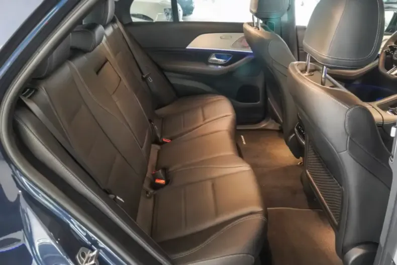 Mercedes-Benz GLE 450 din 2025 cu 9.500 km - oferta MER118895 - foto 8