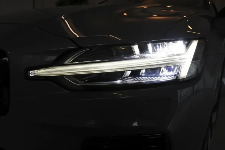 Volvo S60 din 2024 cu 11.900 km - oferta VOL118902 - foto 22