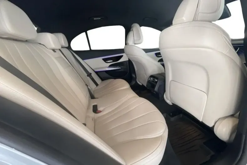 Mercedes-Benz E 300 din 2023 cu 34.500 km - oferta MER118912 - foto 13