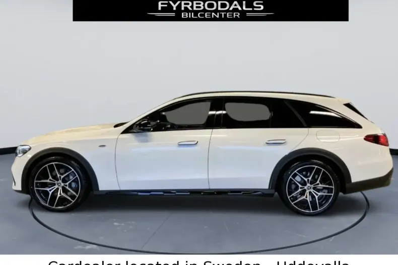 Mercedes-Benz E 300 din 2024 cu 8.500 km - oferta MER118915 - foto 4